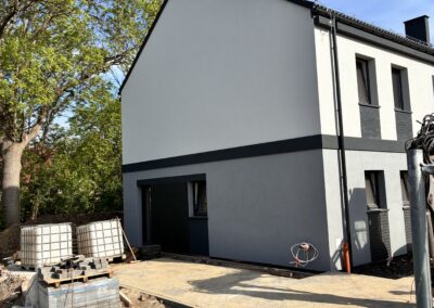 Aktualny stan prac przy domach z ogrodem w inwestycji Domy Iwińskie w Iwinach pod Wrocławiem
